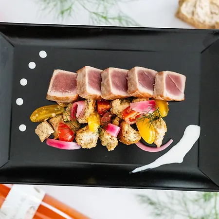 Hotel Ristorante Montuori 3*